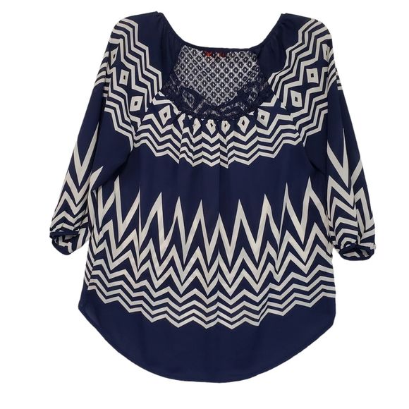 Hollywould Women's Medium Boho Style Blouse with 3/4 Sleeves - Picture 2 of 11